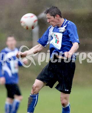 Fussball Kaerntner Liga. ATUS Ferlach gegen RZ Pellets WAC/St. Andrae. Patrick Pfennich (WAC). Ferlach, 7.4.2012.
Foto: Kuess
---
pressefotos, pressefotografie, kuess, qs, qspictures, sport, bild, bilder, bilddatenbank