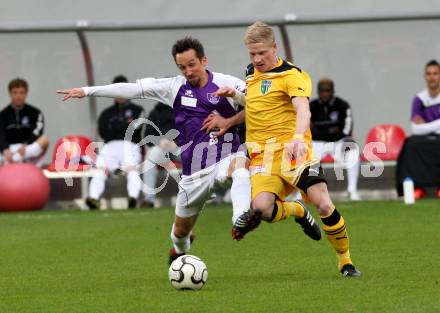 Fussball Regionalliga. SK Austria Klagenfurt gegen FC Gratkorn. Dollinger Matthias (K) (Klagenfurt), Maritschnegg Kevin (Gratkorn).  Klagenfurt, 13.4.2012
Foto: Kuess

---
pressefotos, pressefotografie, kuess, qs, qspictures, sport, bild, bilder, bilddatenbank