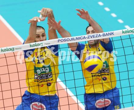 Volleyball. MEVZA. SK Aich/Dob gegen Hypo Tirol Volleyballteam. Stoyko Nenchev, Andrej Grut (Aich/Dob). Bleiburg, am 12.4.2012.
Foto: Kuess 


---
pressefotos, pressefotografie, kuess, qs, qspictures, sport, bild, bilder, bilddatenbank