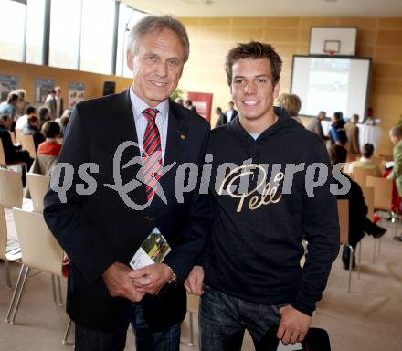 Universitaetssportinstitut. 10-Jahres Feier. Kurt Steiner (ASVOE),  Markus Salcher (Behindertensport). Klagenfurt, am 13.4.2012.
Foto: Kuess
---
pressefotos, pressefotografie, kuess, qs, qspictures, sport, bild, bilder, bilddatenbank