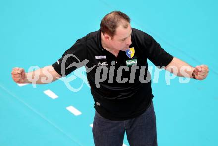 Volleyball. MEVZA. SK Aich/Dob gegen Hypo Tirol Volleyballteam. Jubel Martin Micheu(Aich/Dob). Bleiburg, am 12.4.2012.
Foto: Kuess 


---
pressefotos, pressefotografie, kuess, qs, qspictures, sport, bild, bilder, bilddatenbank