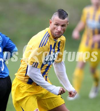 Fussball Kaerntner Liga. SG Drautal gegen SC Hermagor. Sebastjan Cimirotic (Hermagor). Feistritz/Drau, am 14.4.2012.
Foto: Kuess
---
pressefotos, pressefotografie, kuess, qs, qspictures, sport, bild, bilder, bilddatenbank