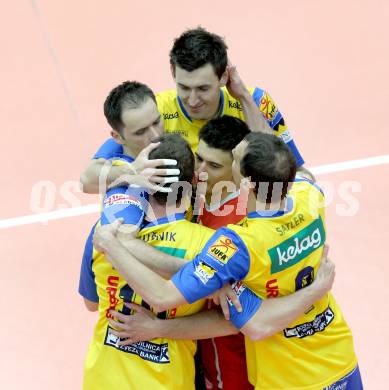 Volleyball. MEVZA. SK Aich/Dob gegen Hypo Tirol Volleyballteam. Jubel (Aich/Dob). Bleiburg, am 12.4.2012.
Foto: Kuess 


---
pressefotos, pressefotografie, kuess, qs, qspictures, sport, bild, bilder, bilddatenbank
