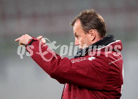 Fussball Regionalliga. SK Austria Klagenfurt gegen FC Gratkorn. Trainer Dietmar Thuller (Klagenfurt).  Klagenfurt, 13.4.2012
Foto: Kuess

---
pressefotos, pressefotografie, kuess, qs, qspictures, sport, bild, bilder, bilddatenbank