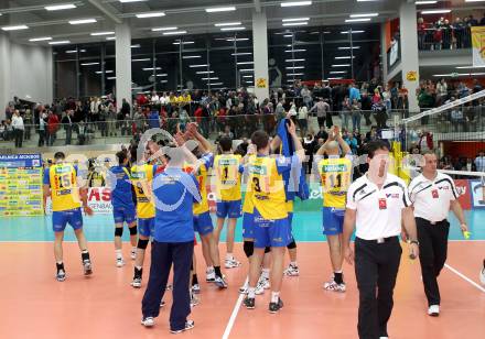 Volleyball. MEVZA. SK Aich/Dob gegen Hypo Tirol Volleyballteam. Jubel (Aich/Dob). Bleiburg, am 16.4.2012.
Foto: Kuess 


---
pressefotos, pressefotografie, kuess, qs, qspictures, sport, bild, bilder, bilddatenbank