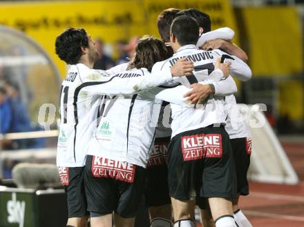 Fussball. Erste Liga.  WAC/St. Andrae gegen FC Lustenau. Torjubel WAC. Wolfsberg, 17.4.2012. 
Foto: Kuess

---
pressefotos, pressefotografie, kuess, qs, qspictures, sport, bild, bilder, bilddatenbank