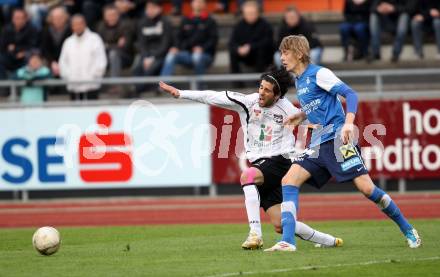 Fussball. Erste Liga.  WAC/St. Andrae gegen FC Lustenau. Jacobo, (WAC), Andrei Lebedzeu  (Lustenau). Wolfsberg, 17.4.2012. 
Foto: Kuess

---
pressefotos, pressefotografie, kuess, qs, qspictures, sport, bild, bilder, bilddatenbank