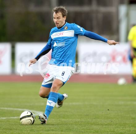 Fussball Regionalliga. VSV gegen DSV Leoben. Stefan Friessnegger (VSV). Villach, 20.4.2012.
Foto: Kuess
---
pressefotos, pressefotografie, kuess, qs, qspictures, sport, bild, bilder, bilddatenbank