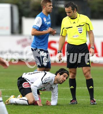 Fussball. Erste Liga.  WAC/St. Andrae gegen FC Lustenau. Jacobo, Schiedsrichter Rene Eisner (WAC). Wolfsberg, 17.4.2012. 
Foto: Kuess

---
pressefotos, pressefotografie, kuess, qs, qspictures, sport, bild, bilder, bilddatenbank
