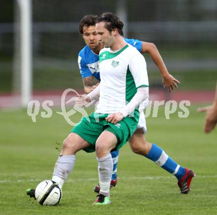 Fussball Regionalliga. VSV gegen DSV Leoben. Michael Kirisits,  (VSV), Gergely Fuefza (Leoben). Villach, 20.4.2012.
Fotos: Kuess
---
pressefotos, pressefotografie, kuess, qs, qspictures, sport, bild, bilder, bilddatenbank