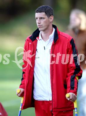 Fussball Kaerntner Liga. ATUS Ferlach gegen St. Veit/Glan. Spielertrainer Mario Verdel (Ferlach). Ferlach, 21.4.2012.
Fotos: kuess
---
pressefotos, pressefotografie, kuess, qs, qspictures, sport, bild, bilder, bilddatenbank