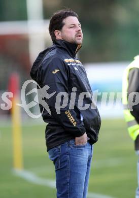 Fussball Kaerntner Liga. ATUS Ferlach gegen St. Veit/Glan. Trainer Martin Kaiser (St. Veit). Ferlach, 21.4.2012.
Fotos: kuess
---
pressefotos, pressefotografie, kuess, qs, qspictures, sport, bild, bilder, bilddatenbank