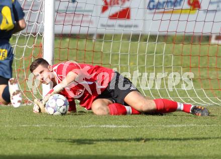 Fussball Kaerntner Liga. ATUS Ferlach gegen St. Veit/Glan. David Krewalder (Ferlach. Ferlach, 21.4.2012.
Fotos: kuess
---
pressefotos, pressefotografie, kuess, qs, qspictures, sport, bild, bilder, bilddatenbank