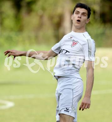 Fussball Kaerntner Liga. ATUS Ferlach gegen St. Veit/Glan. Lukas Jaklitsch (Ferlach). Ferlach, 21.4.2012.
Fotos: kuess
---
pressefotos, pressefotografie, kuess, qs, qspictures, sport, bild, bilder, bilddatenbank