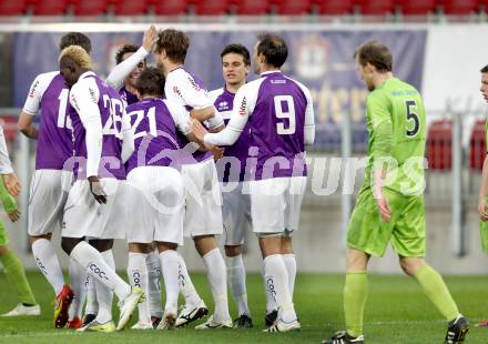 Fussball Regionalliga. SK Austria Klagenfurt gegen Wels FC. Torjubel Austria.  Klagenfurt, 25.4.2012
Foto: Kuess

---
pressefotos, pressefotografie, kuess, qs, qspictures, sport, bild, bilder, bilddatenbank