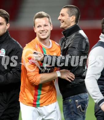 Fussball Regionalliga. SK Austria Klagenfurt gegen Wels FC. Jubel Florian Froschauer, Trainer Reinhard Burits (Wels FC).  Klagenfurt, 25.4.2012
Foto: Kuess

---
pressefotos, pressefotografie, kuess, qs, qspictures, sport, bild, bilder, bilddatenbank