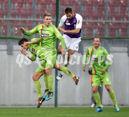 Fussball Regionalliga. SK Austria Klagenfurt gegen Wels FC. Oliver Pusztai, (Austria Klagenfurt), Benjamin Neunteufel (Wels FC).  Klagenfurt, 25.4.2012
Foto: Kuess

---
pressefotos, pressefotografie, kuess, qs, qspictures, sport, bild, bilder, bilddatenbank