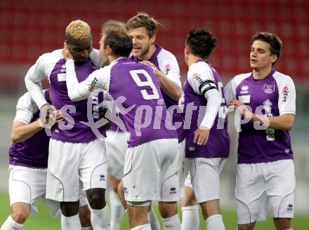 Fussball Regionalliga. SK Austria Klagenfurt gegen Wels FC. Torjubel Marco Reich, Boris Huettenbrenner (Austria Klagenfurt).  Klagenfurt, 25.4.2012
Foto: Kuess

---
pressefotos, pressefotografie, kuess, qs, qspictures, sport, bild, bilder, bilddatenbank
