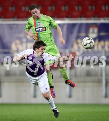 Fussball Regionalliga. SK Austria Klagenfurt gegen Wels FC. Christian Sablatnig (Austria Klagenfurt), Mayr Leonhard (Wels FC).  Klagenfurt, 25.4.2012
Foto: Kuess

---
pressefotos, pressefotografie, kuess, qs, qspictures, sport, bild, bilder, bilddatenbank