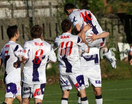 Fussball Regionalliga. SAK gegen FC Gratkorn. Torjubel (SAK). Klagenfurt, 27.4.2012.
Foto: Kuess
---
pressefotos, pressefotografie, kuess, qs, qspictures, sport, bild, bilder, bilddatenbank