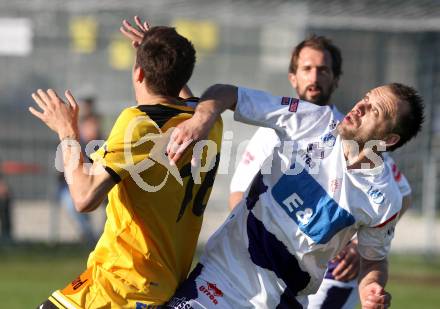 Fussball Regionalliga. SAK gegen FC Gratkorn. Goran Jolic,  (SAK), David Lugonjic (Gratkorn). Klagenfurt, 27.4.2012.
Foto: Kuess
---
pressefotos, pressefotografie, kuess, qs, qspictures, sport, bild, bilder, bilddatenbank