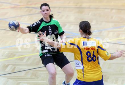Handball WHA Women Handball League. SG Witasek Kaernten gegen HYPO Niederoesterreich 1. Katja Jamnik, (Kaernten), Bernadett Izabella Temes (NOE). Feldkirchen, 1.5.2012.
Foto: Kuess
---
pressefotos, pressefotografie, kuess, qs, qspictures, sport, bild, bilder, bilddatenbank