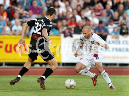 Fussball. Erste Liga.  WAC/St. Andrae gegen TSV Hartberg. Stephan Stueckler,  (WAC), Matej Miljatovic (Hartberg). Wolfsberg, 8.5.2012. 
Foto: Kuess

---
pressefotos, pressefotografie, kuess, qs, qspictures, sport, bild, bilder, bilddatenbank