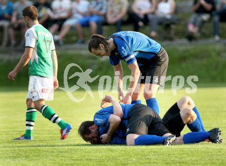 Fussball Kaerntner Liga. Drautal gegen Lendorf. Torjubel Huber Bernd Rudolf, Steiner Domenik, Trupp Daniel (K) (Drautal).  Feistritz/Drau, 11.5.2012
Foto: Kuess

---
pressefotos, pressefotografie, kuess, qs, qspictures, sport, bild, bilder, bilddatenbank