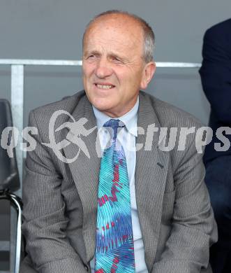 Leichtathletik. Eroeffnung Leopold Wagner Arena. Neue Leichtathletikanlage. Christian Kaefer (Praesident Kaerntner Leichtathletikverband). Klagenfurt, am 5.5.2012.
Foto: Kuess
---
pressefotos, pressefotografie, kuess, qs, qspictures, sport, bild, bilder, bilddatenbank