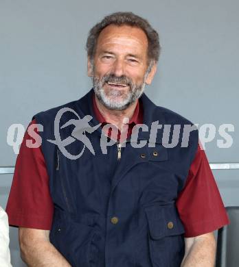 Leichtathletik. Eroeffnung Leopold Wagner Arena. Neue Leichtathletikanlage. Hammerwerfen. Peter Sternad. Klagenfurt, am 5.5.2012.
Foto: Kuess
---
pressefotos, pressefotografie, kuess, qs, qspictures, sport, bild, bilder, bilddatenbank