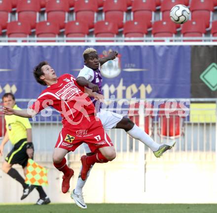Fussball Regionalliga. SK Austria Klagenfurt gegen Gleinstaetten. Kevin Bangai, (Austria Klagenfurt), Daniel Seiner (Gleinstaetten).  Klagenfurt, 15.5.2012
Foto: Kuess

---
pressefotos, pressefotografie, kuess, qs, qspictures, sport, bild, bilder, bilddatenbank