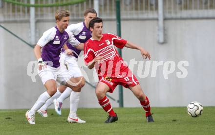 Fussball Regionalliga. SK Austria Klagenfurt gegen Gleinstaetten. Peter Pucker, (Austria Klagenfurt), Jakob Faerber (Gleinstaetten).  Klagenfurt, 15.5.2012
Foto: Kuess

---
pressefotos, pressefotografie, kuess, qs, qspictures, sport, bild, bilder, bilddatenbank