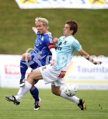 Fussball Kaerntner Liga. St. Veit gegen Treibach. Ernst Komarek, (St. Veit), Alexander Lessnigg (Treibach). St. Veit, am 16.5.2012.
Foto: Kuess
---
pressefotos, pressefotografie, kuess, qs, qspictures, sport, bild, bilder, bilddatenbank