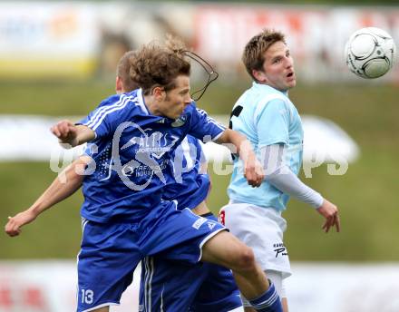 Fussball Kaerntner Liga. St. Veit gegen Treibach. Michael Rebernig,  (St. Veit), Gunther Stoxreiter (Treibach). St. Veit, am 16.5.2012.
Foto: Kuess
---
pressefotos, pressefotografie, kuess, qs, qspictures, sport, bild, bilder, bilddatenbank