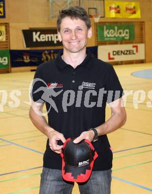 Handball Bundesliga. SC Ferlach gegen HCK 59. Europameister im Wintertriathlon in der Altersklasse M-50 Maximilian Zdouc. Ferlach, 19.5.2012.
Foto: Kuess
---
pressefotos, pressefotografie, kuess, qs, qspictures, sport, bild, bilder, bilddatenbank