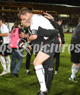 Fussball. Erste Liga.  WAC/St. Andrae gegen LASK Linz. Meisterfeier.  Jubel Gernot Messner, Slobodan Grubor. Wolfsberg, 18.5.2012. 
Foto: Kuess

---
pressefotos, pressefotografie, kuess, qs, qspictures, sport, bild, bilder, bilddatenbank