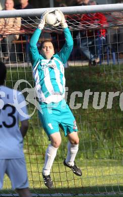 Fussball. Kaerntner Liga. Atus Ferlach gegen ATSV Wolfsberg. Markus Heritzer (Wolfsberg). Ferlach, 17.5.2012.
Foto. Kuess
---
pressefotos, pressefotografie, kuess, qs, qspictures, sport, bild, bilder, bilddatenbank