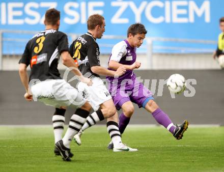 Fussball Regionalliga. SK Austria Klagenfurt gegen Allerheiligen. Siegfried Rasswalder,  (Austria Klagenfurt), Bernhard Fauland (Allerheiligen).  Klagenfurt, 24.5.2012
Foto: Kuess

---
pressefotos, pressefotografie, kuess, qs, qspictures, sport, bild, bilder, bilddatenbank