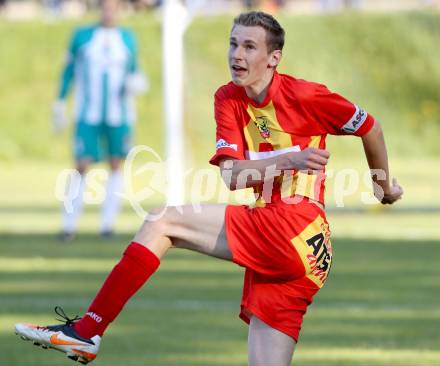 Fussball. Kaerntner Liga. Atus Ferlach gegen ATSV Wolfsberg.  Christoph Joham  (Wolfsberg). Ferlach, 17.5.2012.
Foto. Kuess
---
pressefotos, pressefotografie, kuess, qs, qspictures, sport, bild, bilder, bilddatenbank