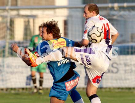 Fussball Regionalliga. SAK gegen VSV. Christian Dlopst, (SAK), Michael Kirisits  (VSV). Klagenfurt, am 25.5.2012.
Foto: Kuess
---
pressefotos, pressefotografie, kuess, qs, qspictures, sport, bild, bilder, bilddatenbank