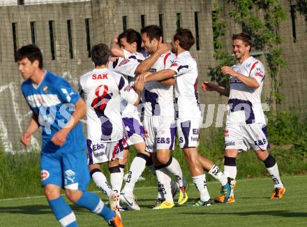 Fussball Regionalliga. SAK gegen VSV. Torjubel SAK. Klagenfurt, am 25.5.2012.
Foto: Kuess
---
pressefotos, pressefotografie, kuess, qs, qspictures, sport, bild, bilder, bilddatenbank