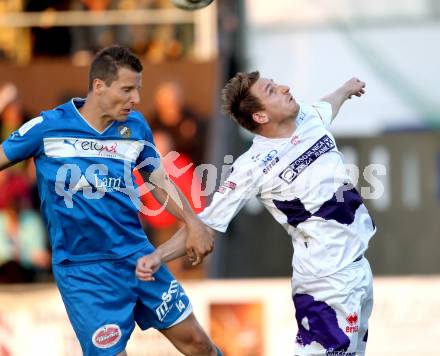 Fussball Regionalliga. SAK gegen VSV. Darijo Biscan,  (SAK), Thomas Pirker (VSV). Klagenfurt, am 25.5.2012.
Foto: Kuess
---
pressefotos, pressefotografie, kuess, qs, qspictures, sport, bild, bilder, bilddatenbank