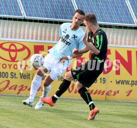 Fussball Kaerntner Liga. FC St. Veit gege Rapid Lienz. Bernhard Kitz,  (St. Veit), Dominik Mueller (Lienz). St. Veit, 26.5.2012.
Foto: Kuess
---
pressefotos, pressefotografie, kuess, qs, qspictures, sport, bild, bilder, bilddatenbank