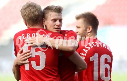 Fussball Laenderspiel. Woerthersee Stadion. Testspiel. Slowakei gegen Polen. Torjubel Polen. Klagenfurt, 26.5.2012
Foto: Kuess

---
pressefotos, pressefotografie, kuess, qs, qspictures, sport, bild, bilder, bilddatenbank