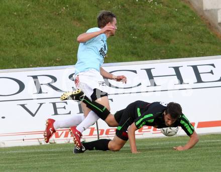 Fussball Kaerntner Liga. FC St. Veit gege Rapid Lienz. Dejan Plesnik, (St. Veit), Patrick Eder  (Lienz). St. Veit, 26.5.2012.
Foto: Kuess
---
pressefotos, pressefotografie, kuess, qs, qspictures, sport, bild, bilder, bilddatenbank