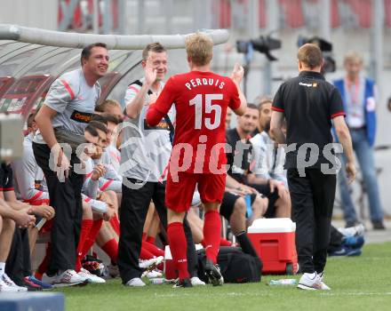 Fussball Laenderspiel. Woerthersee Stadion. Testspiel. Slowakei gegen Polen. Torjubel Damien Perquis (Polen). Klagenfurt, 26.5.2012
Foto: Kuess

---
pressefotos, pressefotografie, kuess, qs, qspictures, sport, bild, bilder, bilddatenbank