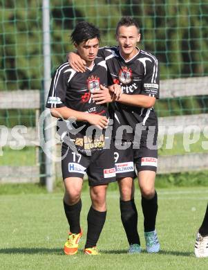 Fussball KFV Cup. SV Kraig gegen SV Spittal/Drau. Torjubel Rene Hohlmann, Werner Hofmeister (Kraig). Kraig, am 28.5.2012.
Foto: Kuess
---
pressefotos, pressefotografie, kuess, qs, qspictures, sport, bild, bilder, bilddatenbank