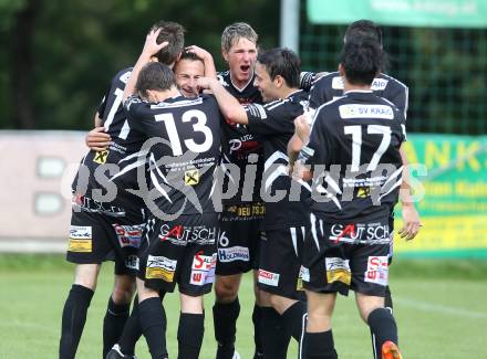 Fussball KFV Cup. SV Kraig gegen SV Spittal/Drau. Torjubel (Kraig). Kraig, am 28.5.2012.
Foto: Kuess
---
pressefotos, pressefotografie, kuess, qs, qspictures, sport, bild, bilder, bilddatenbank