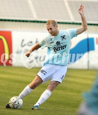 Fussball Kaerntner Liga. FC St. Veit gege Rapid Lienz. Raphael Groinig (St. Veit). St. Veit, 26.5.2012.
Foto: Kuess
---
pressefotos, pressefotografie, kuess, qs, qspictures, sport, bild, bilder, bilddatenbank