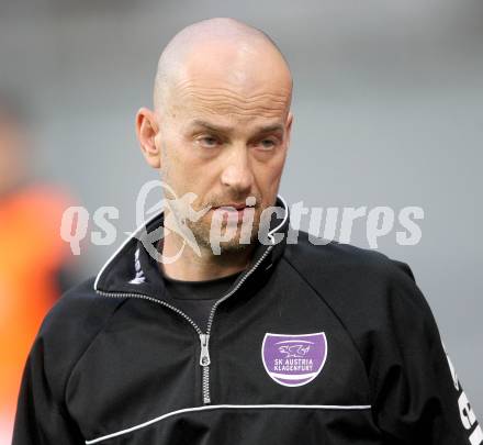 Fussball Regionalliga. SK Austria Klagenfurt gegen Allerheiligen. Co-Trainer Guenther Gorenzel (Austria Klagenfurt).  Klagenfurt, 24.5.2012
Foto: Kuess

---
pressefotos, pressefotografie, kuess, qs, qspictures, sport, bild, bilder, bilddatenbank
